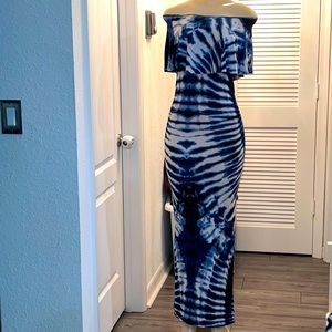 Off shoulder Long dress ,size XS